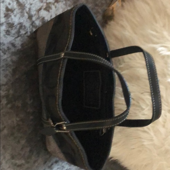 Coach purse - Picture 4 of 8